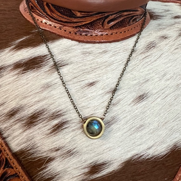Handmade Genuine Labradorite Circle Bezel Pendant – Brass Necklace 18–20” USA - Picture 10 of 11
